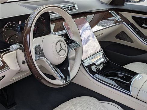 New 2026 Mercedes-Benz S 500 4MATIC image 3