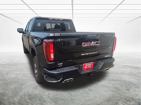 Used 2022 GMC Sierra 1500 AT4 w/ AT4 Premium Package AWD/4WD image 3