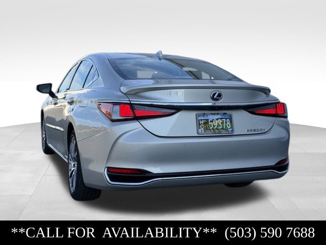 Used 2019 Lexus ES 300h w/ Premium Package FWD image 3