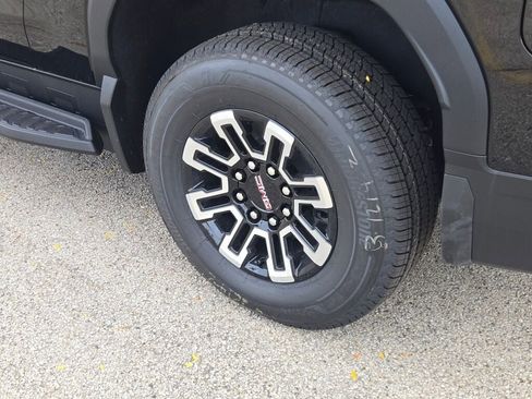 New 2026 GMC Sierra EV Elevation image 17