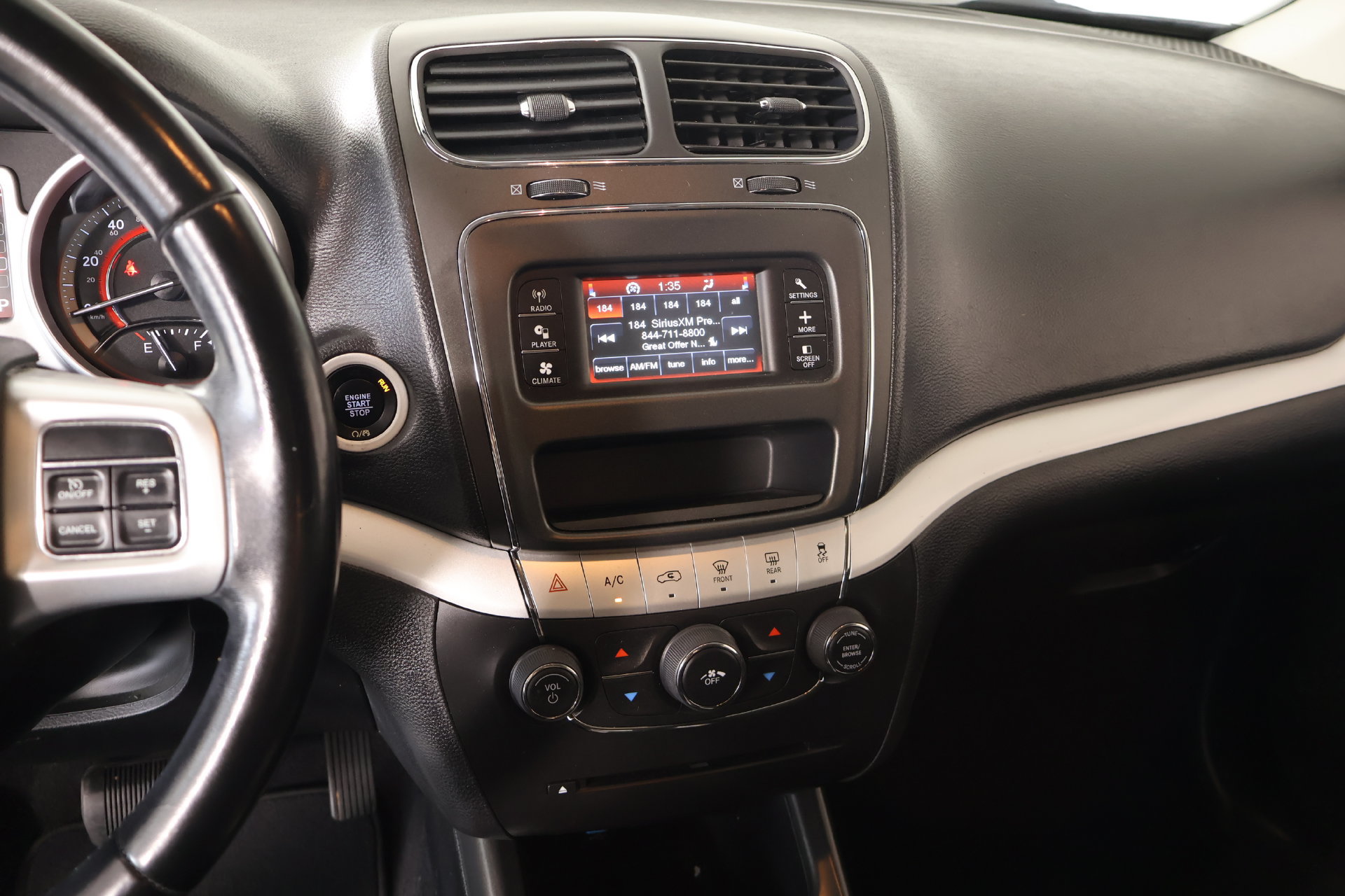 Used 2020 Dodge Journey SE w/ SE Popular Equipment Group FWD image 5