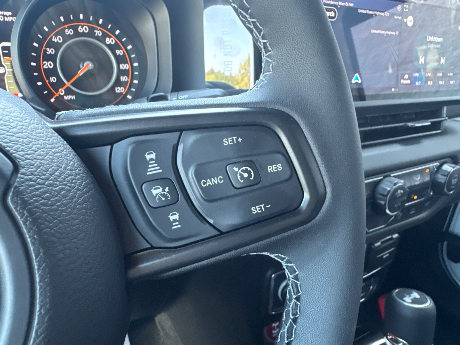Used 2026 Jeep Wrangler Unlimited Rubicon AWD/4WD image 21