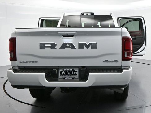 Used 2025 RAM 2500 Limited AWD/4WD image 46
