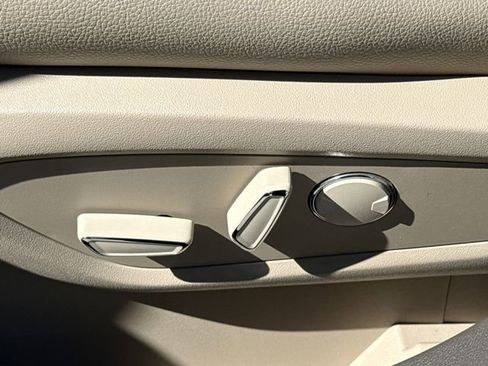 Used 2023 Lincoln Nautilus AWD image 20