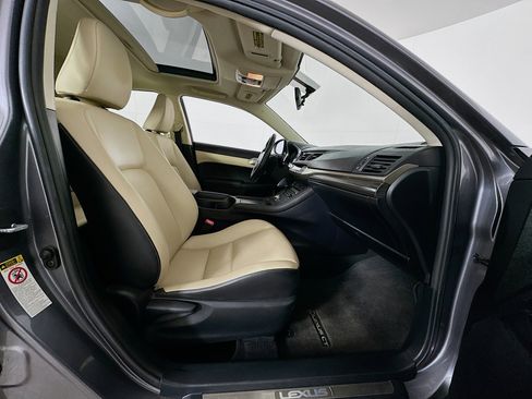 Used 2014 Lexus CT 200h image 29