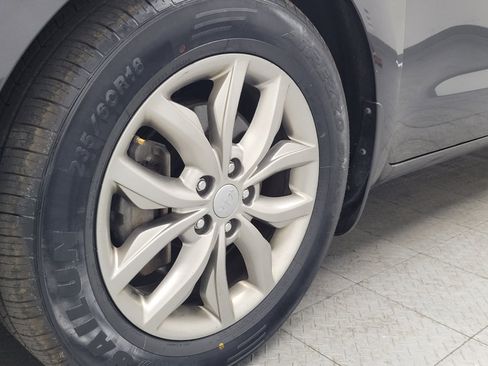 Used 2019 Kia Sedona EX FWD image 31