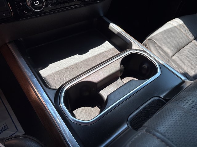 Used 2024 Chevrolet Silverado 3500 High Country w/ High Country Premium Package AWD/4WD image 19