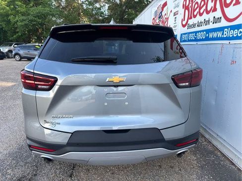Used 2024 Chevrolet Blazer LT w/ Convenience Package FWD image 10