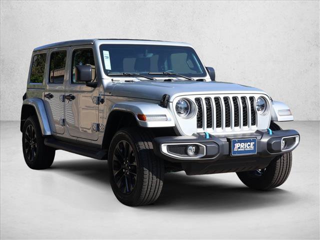 Used 2023 Jeep Wrangler Unlimited Sahara w/ Cold Weather Group AWD/4WD image 3