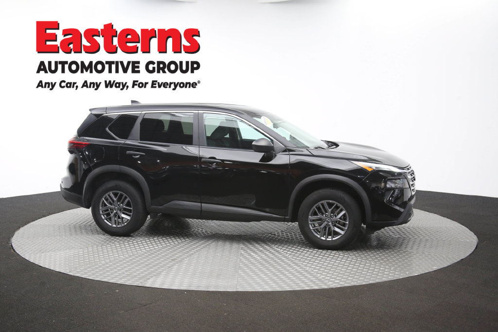 Used 2024 Nissan Rogue S AWD/4WD image 48