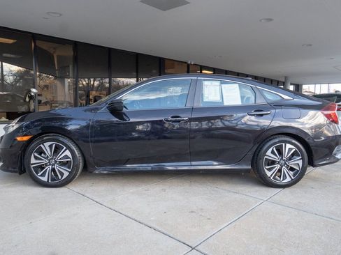 Used 2017 Honda Civic EX-T image 4