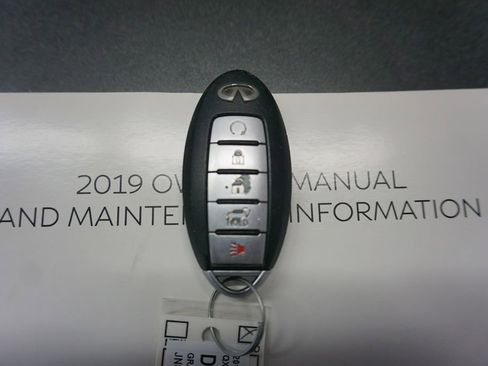 Used 2019 INFINITI QX80 Luxe RWD image 17