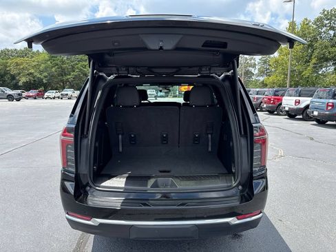 Used 2025 Chevrolet Tahoe LT RWD image 31