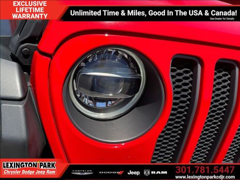 Used 2021 Jeep Wrangler Unlimited Rubicon AWD/4WD image 32