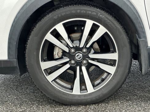 Used 2020 Nissan Kicks SR w/ SR Premium Package image 13