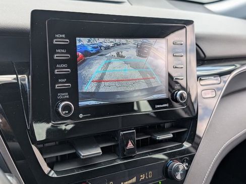 Used 2023 Toyota Camry SE FWD image 18