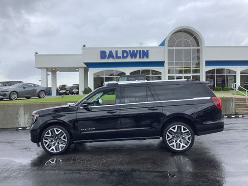 New 2026 Ford Expedition Max Platinum w/ Platinum Ultimate Package AWD/4WD image 4