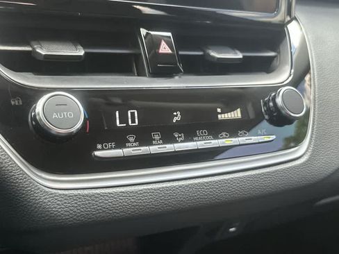 Used 2024 Toyota Corolla LE FWD image 25