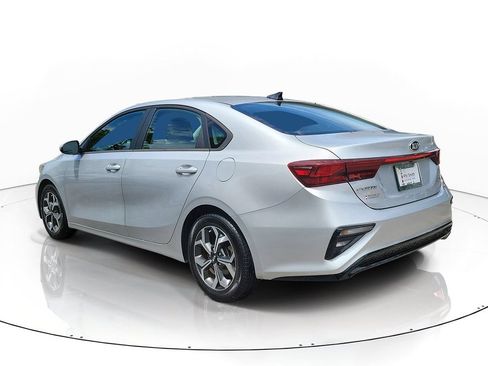 Used 2021 Kia Forte LXS FWD image 3