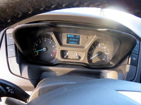 Used 2017 Ford Transit 250 130 Medium Roof image 35