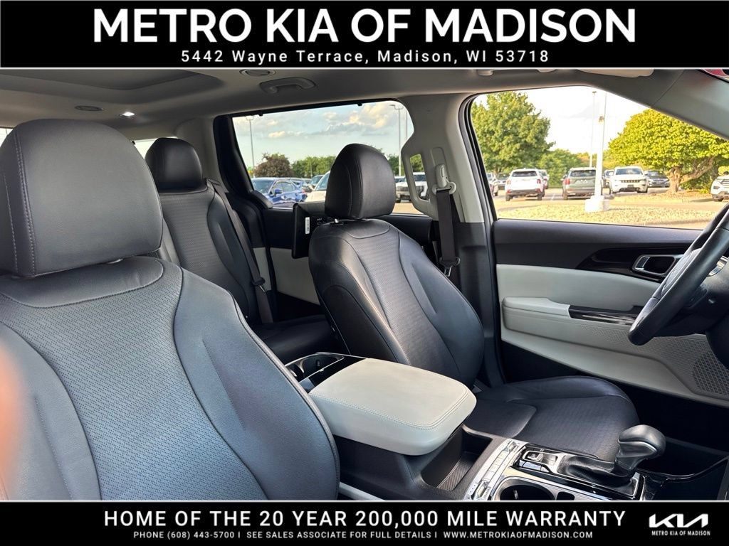 Used 2024 Kia Carnival SX Prestige FWD image 54