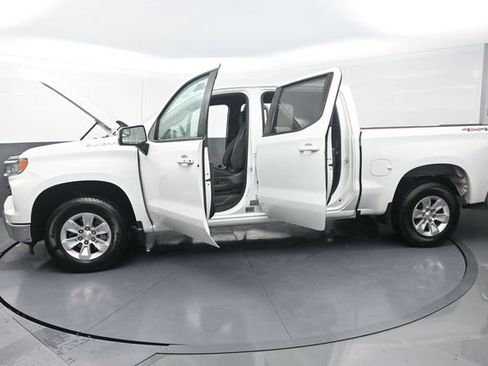 Used 2026 Chevrolet Silverado 1500 LT AWD/4WD image 42