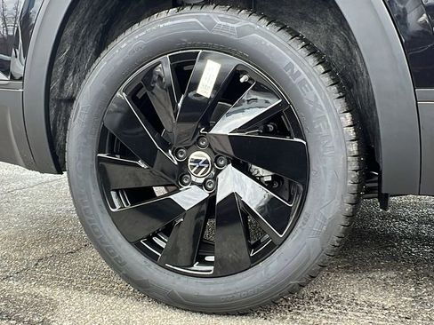 New 2026 Volkswagen Atlas SE image 8