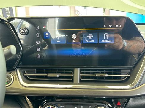 New 2026 Chevrolet Trax ACTIV w/ Sunroof Package FWD image 21