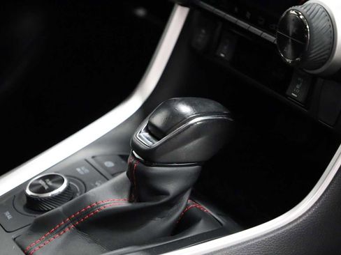 Used 2024 Toyota RAV4 SE image 19