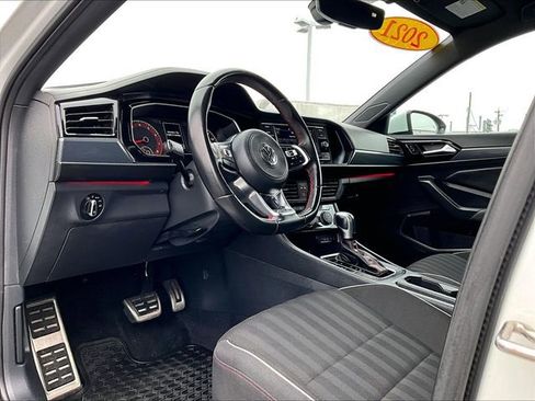 Used 2021 Volkswagen Jetta GLI image 8