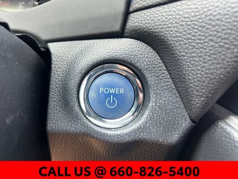 Used 2019 Toyota RAV4 XSE AWD/4WD image 18