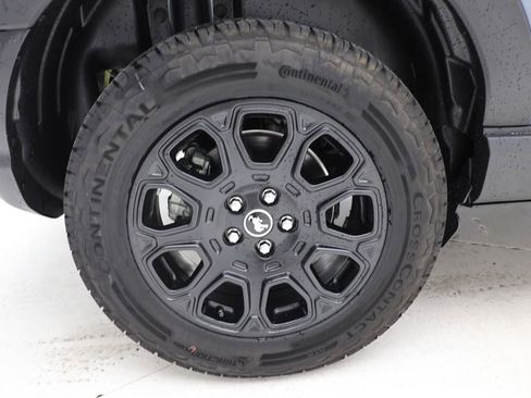 Used 2025 Ford Bronco Sport Badlands image 9