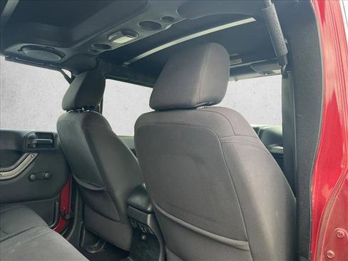 Used 2013 Jeep Wrangler Unlimited Sport image 22