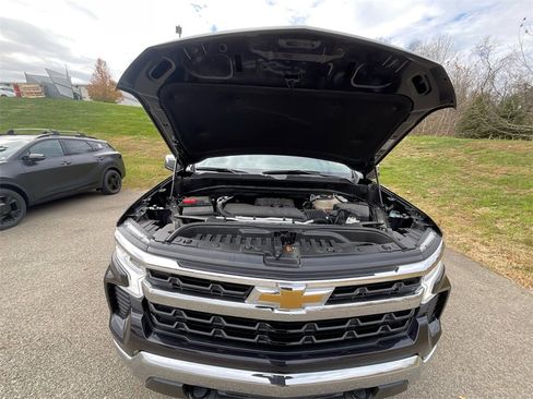 Used 2022 Chevrolet Silverado 1500 LT image 27