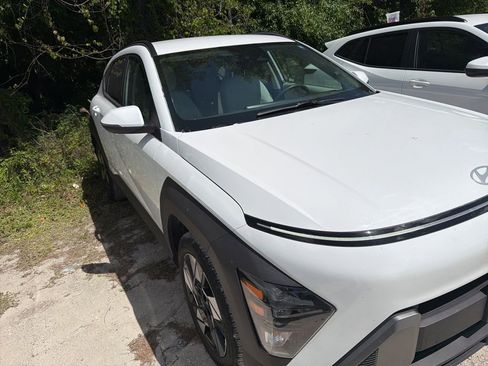 Used 2025 Hyundai Kona SEL image 8