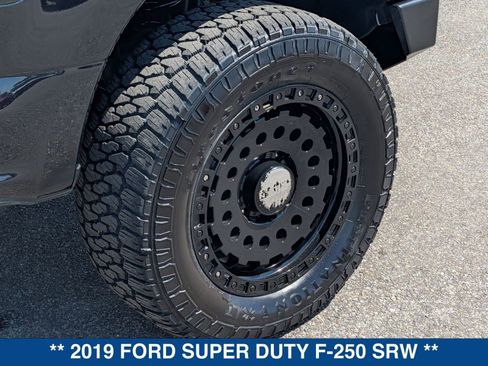 Used 2019 Ford F250 Lariat w/ Lariat Ultimate Package image 12