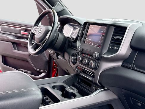Used 2021 RAM 1500 Big Horn image 5