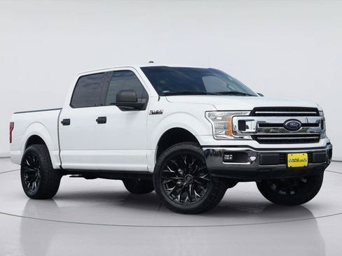 Used 2018 Ford F150 XLT RWD image 2