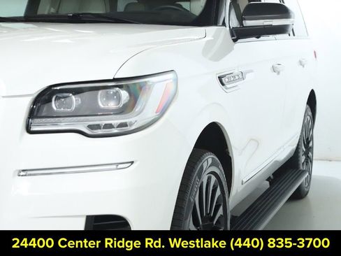 Used 2024 Lincoln Navigator Black Label AWD/4WD image 5