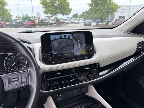 Certified 2023 Nissan Rogue SL w/ SL Premium Package FWD image 22