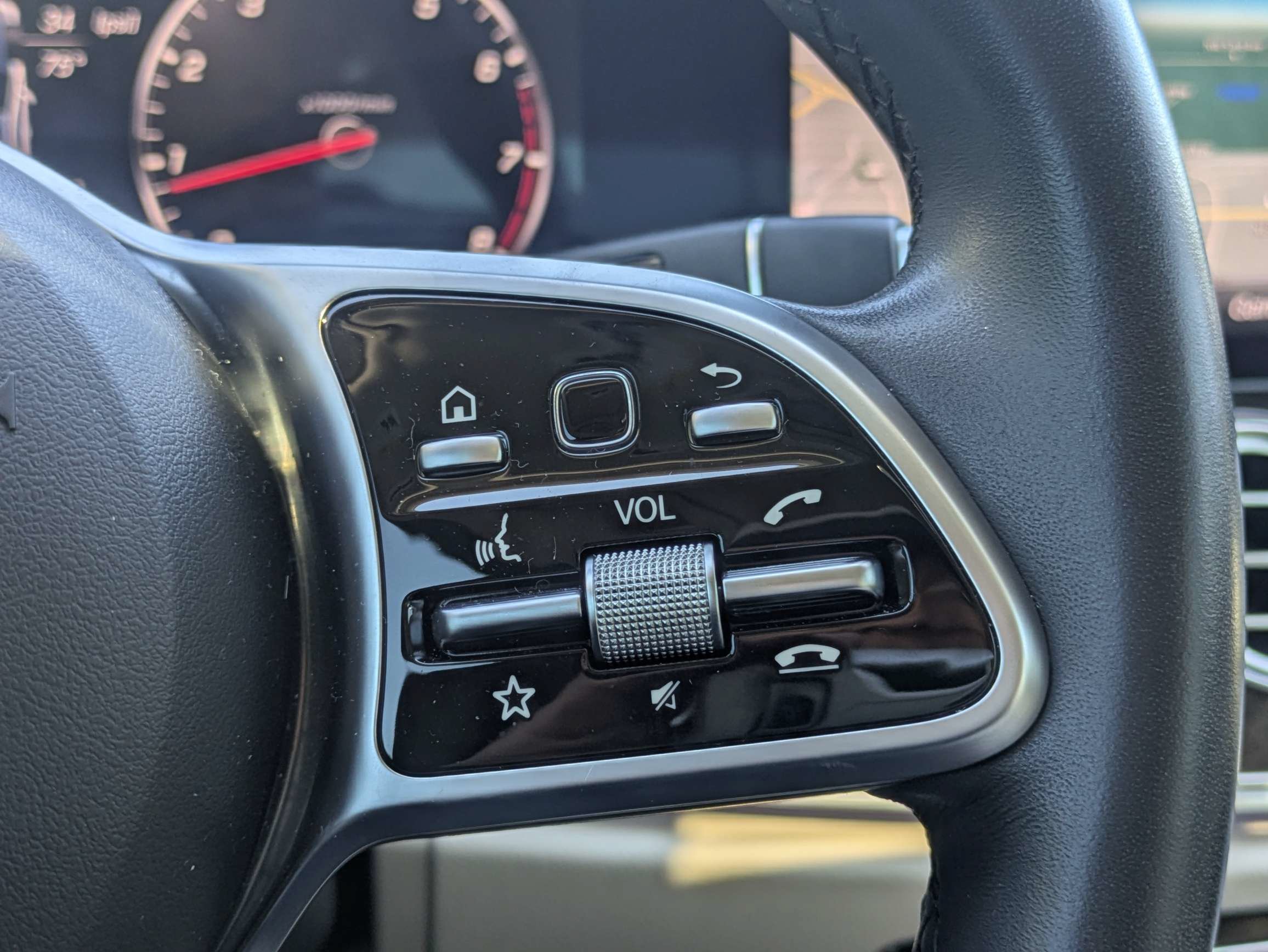 Used 2020 Mercedes-Benz E 350 Sedan image 25
