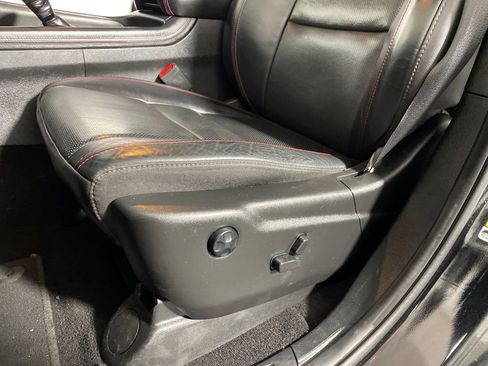 Used 2023 Dodge Durango GT AWD/4WD image 11
