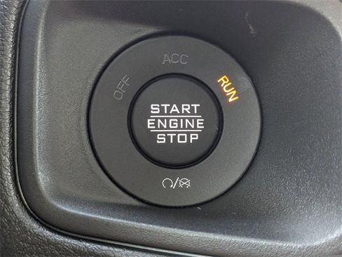 New 2025 Jeep Gladiator Sport image 32