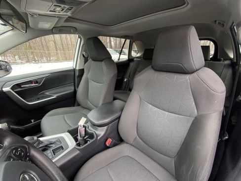 Used 2023 Toyota RAV4 XLE w/ Convenience Package image 21