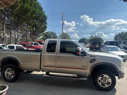 Used 2008 Ford F350 FX4 AWD/4WD image 6