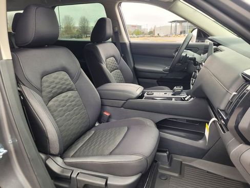 New 2026 Nissan Pathfinder SV AWD/4WD image 13
