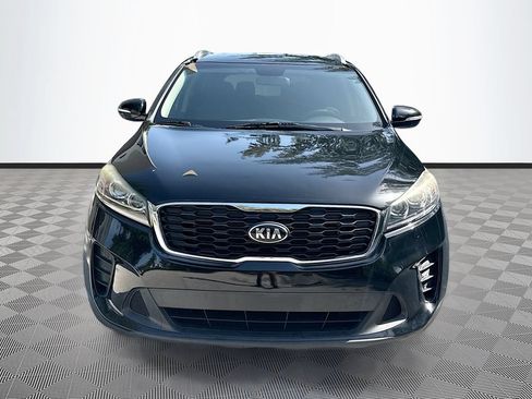 Used 2019 Kia Sorento FWD image 2