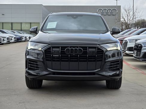 Certified 2024 Audi Q7 3.0T Premium Plus image 4