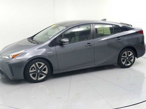 Used 2020 Toyota Prius XLE image 5
