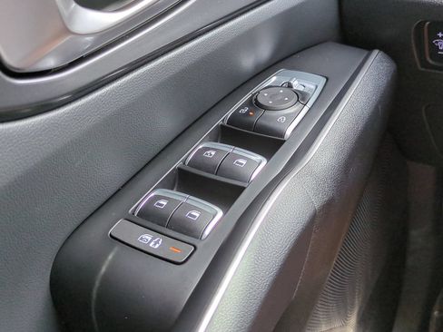 Certified 2026 Kia Sorento LX FWD image 22